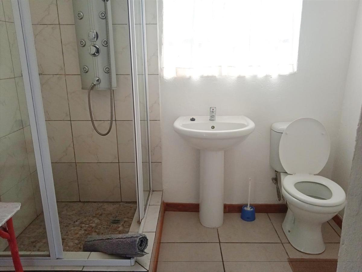 Rheola'S Guest Cottage Harrismith Ngoại thất bức ảnh